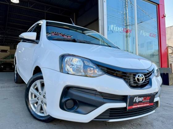 TOYOTA ETIOS 1.5 X PLUS 16V FLEX 4P AUTOMÁTICO TOYOTA ETIOS 1.5 X PLUS 16V FLEX 4P AUTOMÁTICO